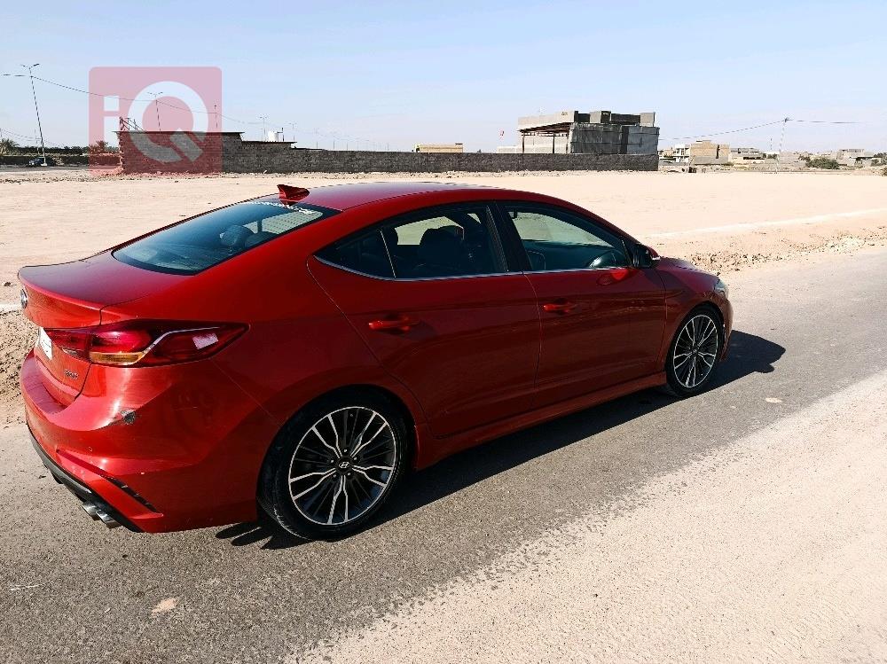 هيونداي النترا